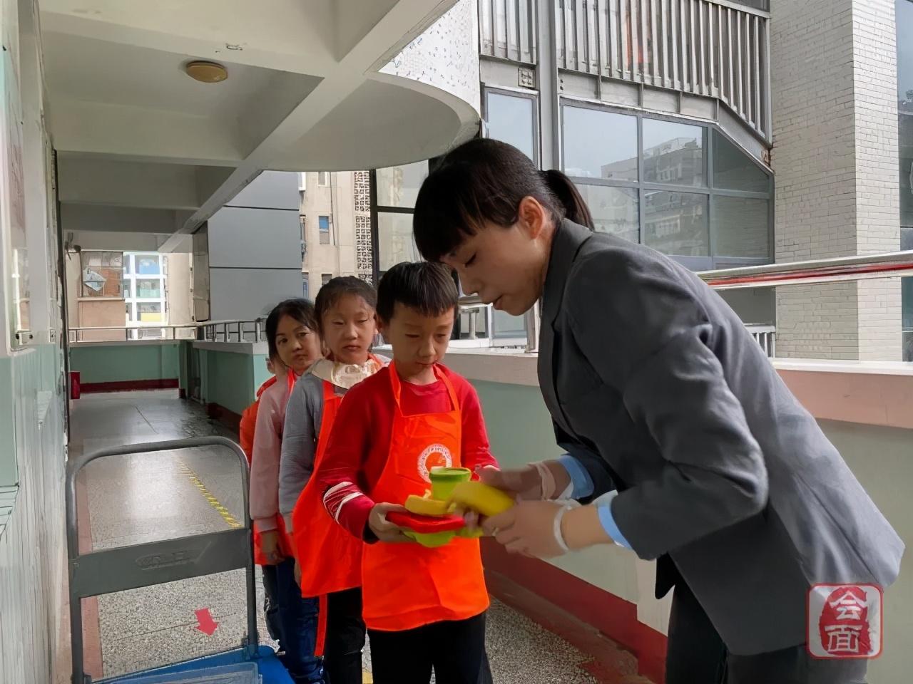 ​中小学午餐供应，郑州市内九区已实现全覆盖